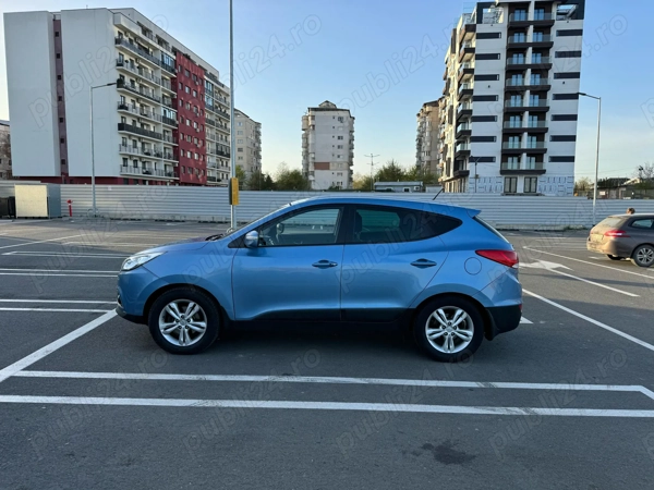 HYUNDAI ix35 2012 — imagine 2