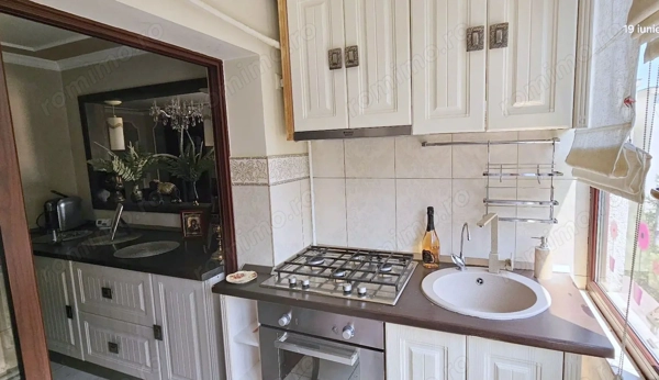 Apartament modern cu 3 camere - de închiriat - zona Siderurgiștilor Vest — fotografia 3