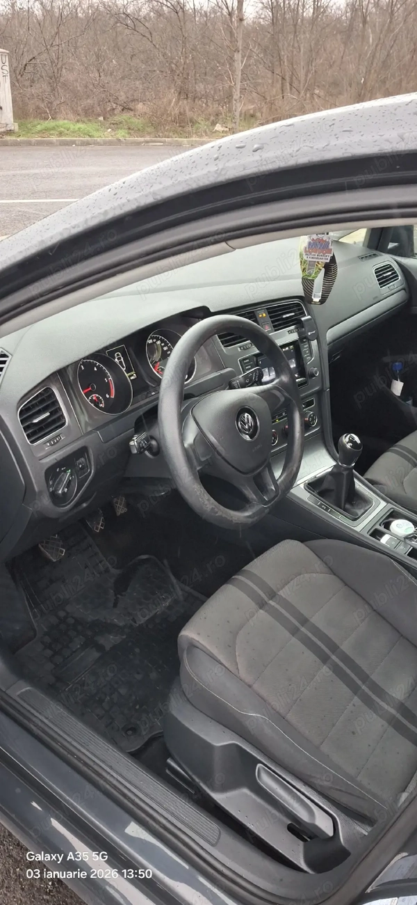 VOLKSWAGEN Golf 2014