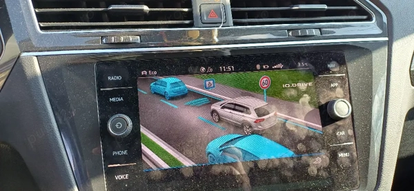 VOLKSWAGEN Tiguan 2021 — imagine 7