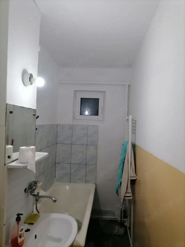 Închiriez apartament cu două camere pe strada Luceafărului nr 7 — fotografia 3