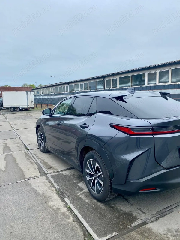 LEXUS Unknown Model 2025 — imagine 2