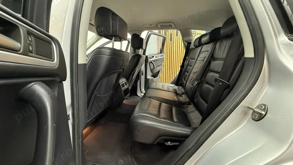 VOLKSWAGEN Touareg 2012 — imagine 15