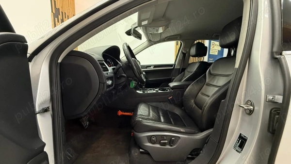 VOLKSWAGEN Touareg 2012 — imagine 13