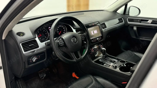 VOLKSWAGEN Touareg 2012 — imagine 14
