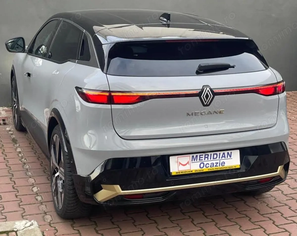 RENAULT Megane 2022 — imagine 6