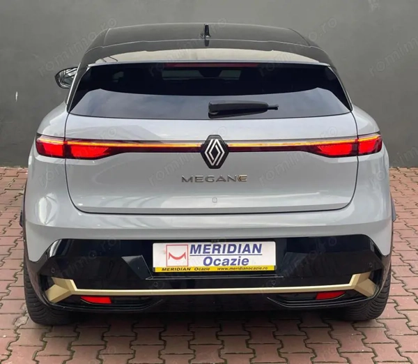 RENAULT Megane 2022 — imagine 5