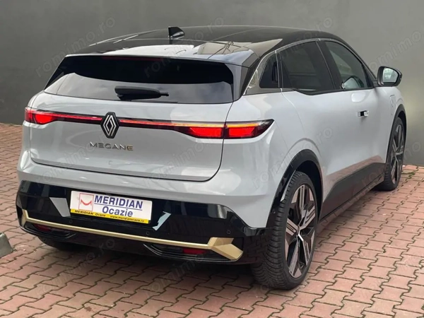 RENAULT Megane 2022 — imagine 4