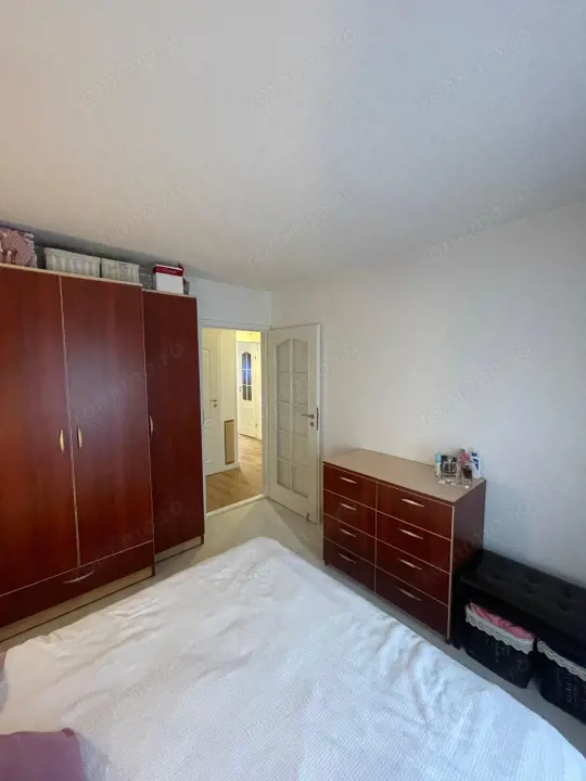 Apartament 3 camere, 70 mp + balcon 10 mp, zona Republicii - Traian — fotografia 2