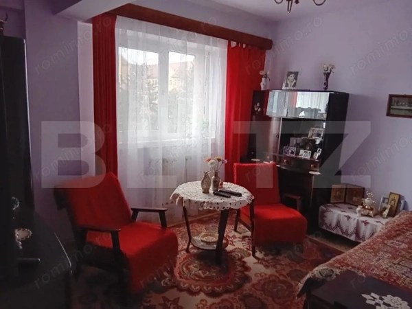 Apartament spațios cu 3 camere, bloc reabilitat, zonă excelentă — fotografia 1