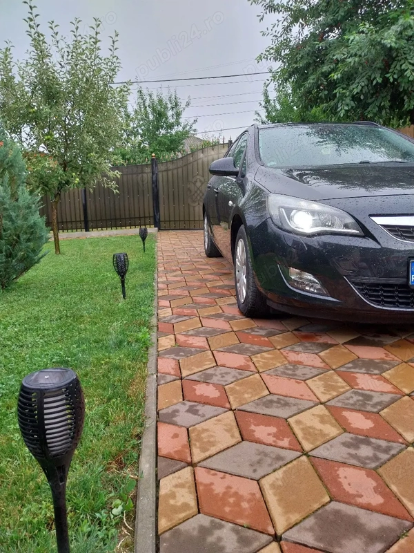 OPEL Astra 2012 — imagine 4