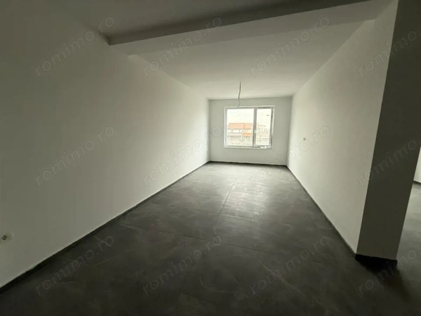 Apartament 2 camere, open-space, etaj 1 - Giroc — fotografia 1