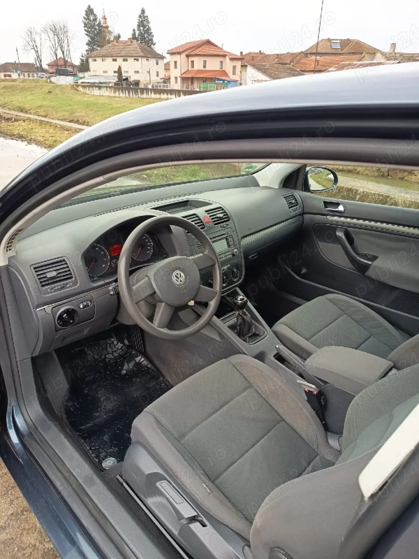 VOLKSWAGEN Golf 2004 — imagine 3
