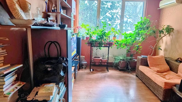 Apartament 3 camere decomandat de vânzare Berceni- Pta Sudului, bloc 1978, etaj 3 4