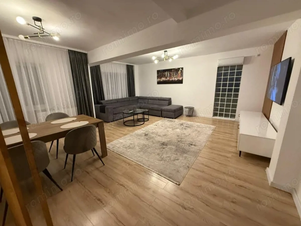 Apartament 3 camere, 110 mp, zona Ultracentral — fotografia 1