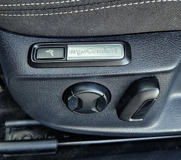 VOLKSWAGEN Passat 2015 — imagine 12