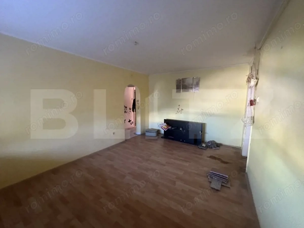 Apartament 3 camere, 67 mp, zona Micro 16 — fotografia 1