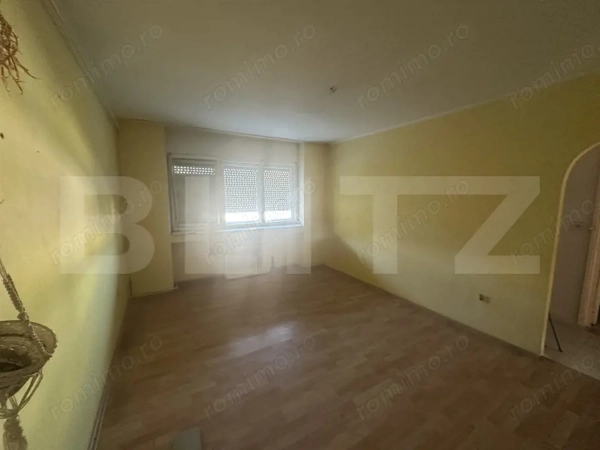 Apartament 3 camere, 67 mp, zona Micro 16 — fotografia 3