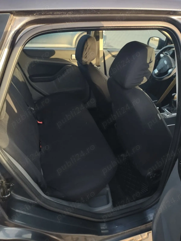 FORD Focus 2010 — imagine 5