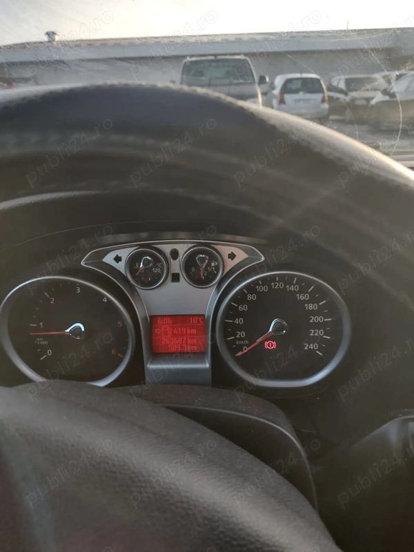 FORD Focus 2010 — imagine 4