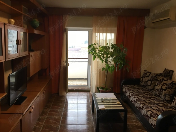 Apartament 2 camere semidecomandat Zona 5 Călărași — fotografia 2