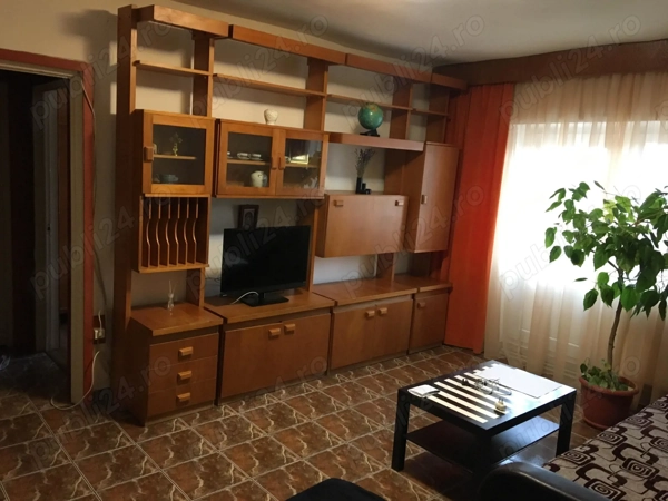 Apartament 2 camere semidecomandat Zona 5 Călărași — fotografia 1