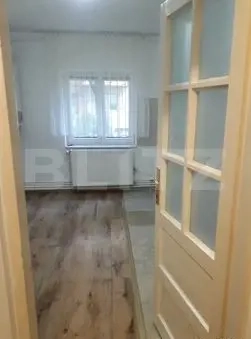 Apartament 3 camere, 61 mp, zona Micro17 — fotografia 1