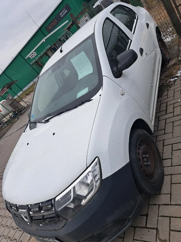 DACIA Logan 2018 — imagine 3