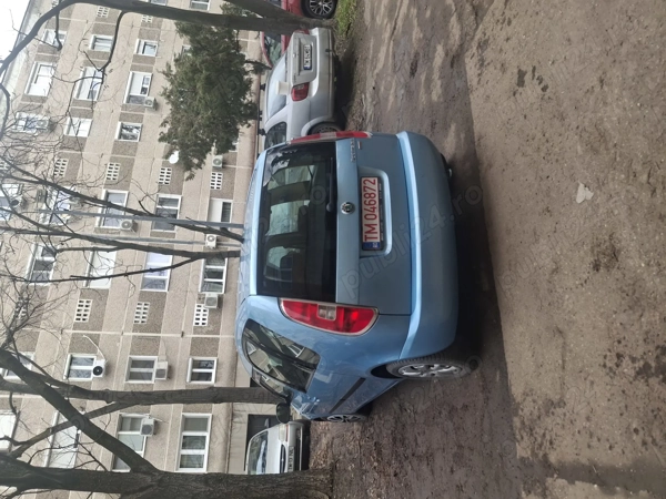 SKODA Roomster 2011 — imagine 3