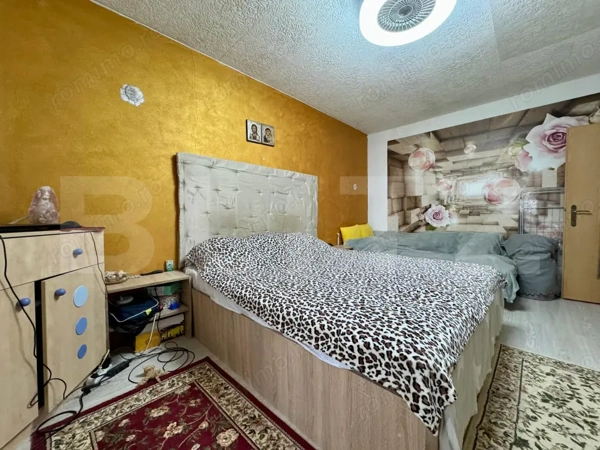 Apartament 2 camere, curte comună - zonă centrală — fotografia 3
