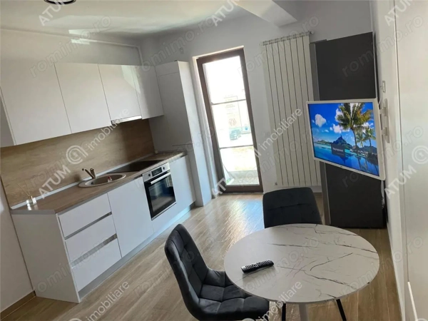 Apartament 2 camere 40 mp utili balcon parcare Doamna Stanca Sibiu — fotografia 1