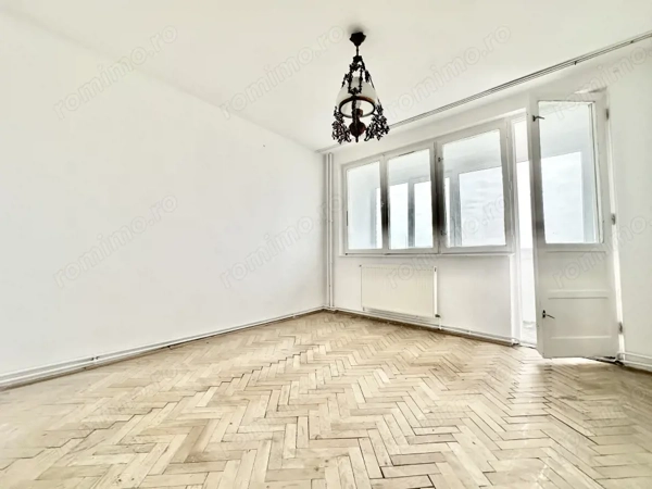 Apartament cu 2 camere decomandat - zona Dambovita — fotografia 3