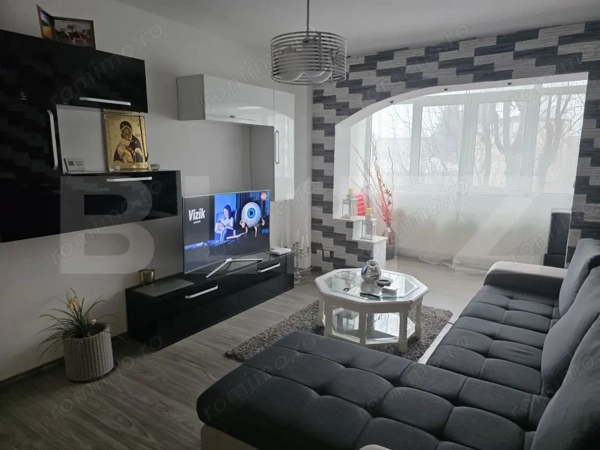 Apartament 2 camere, 54 mp, zona Micro 9 — fotografia 1
