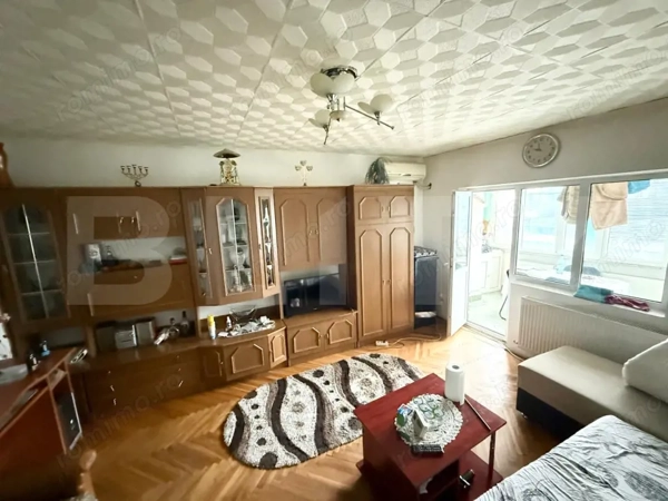 Apartament 2 camere, 60 mp, zona Central — fotografia 1