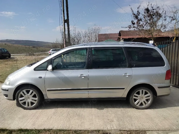 VOLKSWAGEN Sharan 2007