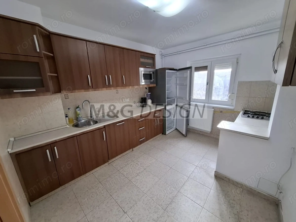 Aradului, 3 camere decomandat, 2 bai — fotografia 1