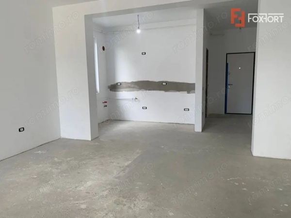 Apartament cu 3 camere si curte de 71 mp - Dumbravita — fotografia 3