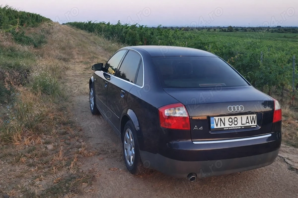 AUDI A4 2002 — imagine 2
