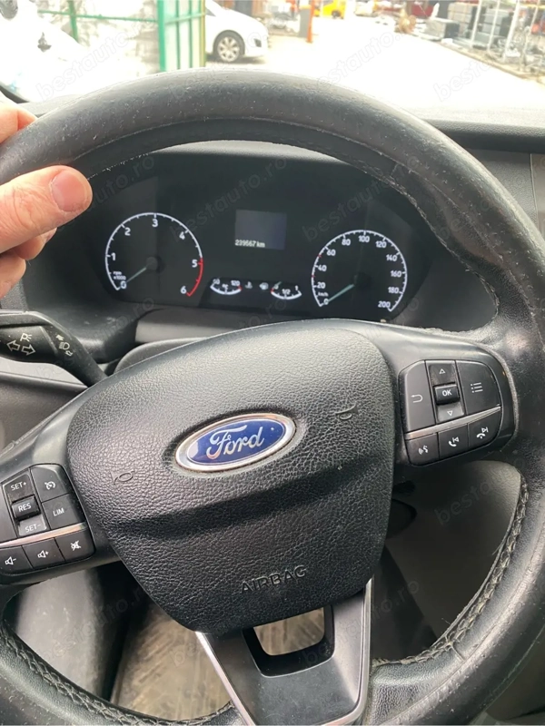 FORD Transit 2020 — imagine 9