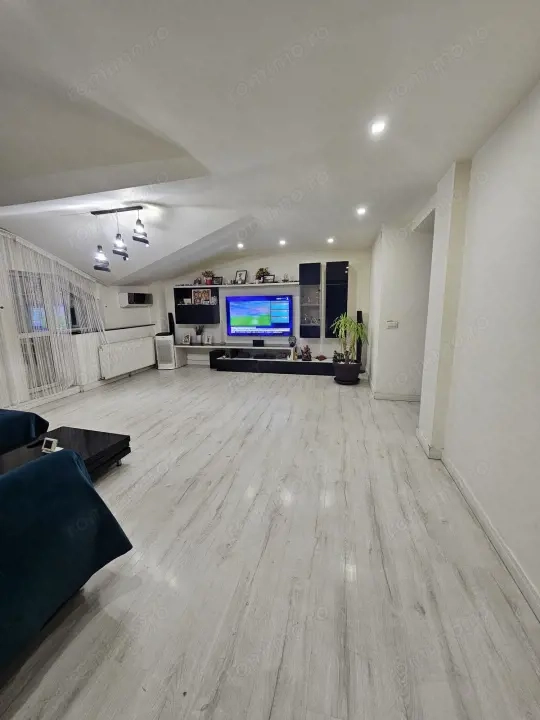 Apartament 3 camere decomandate, 141 mp utili, Rovine, zona Bacriz — fotografia 3