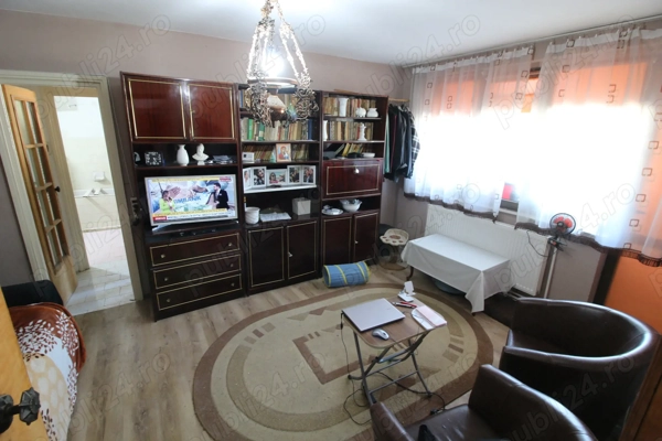 Ap. 2camere Tiglina 2, 50mp, centrala termica — fotografia 3