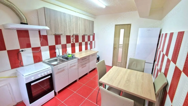 Apartament cu 2 dormitoare, bucatarie separata, renovat, zona Prof. Ioan Rus — fotografia 1