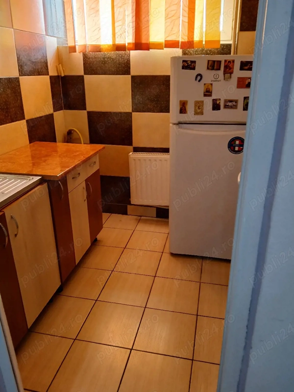 Vând garsoniera,str Traian — fotografia 3