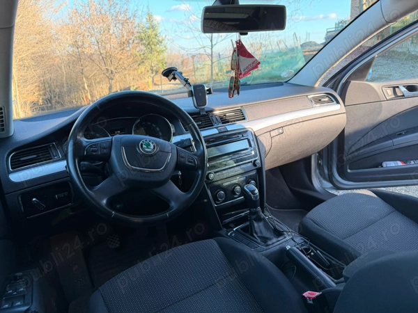 SKODA Superb 2009 — imagine 4