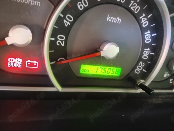 KIA Sorento 2008 — imagine 3