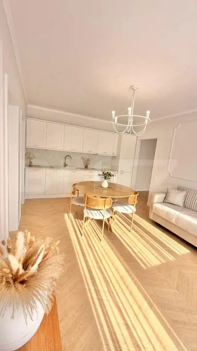 Apartament nou, semidecomandat, 3 camere, parcare subterana, zona Terra — fotografia 3