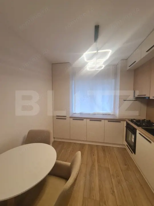 Apartament la cheie, mobilat si utilat, bucatarie inchisa, parcare, zona Terra — fotografia 3