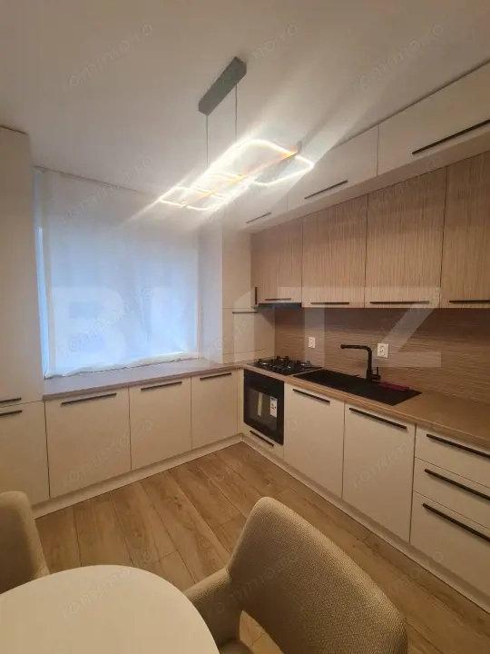 Apartament la cheie, mobilat si utilat, bucatarie inchisa, parcare, zona Terra — fotografia 1