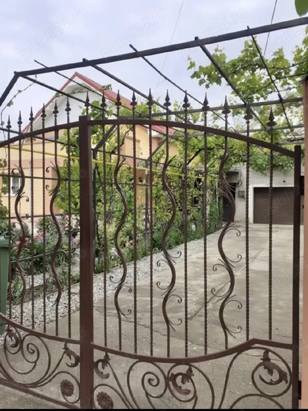 Casa de vanzare
