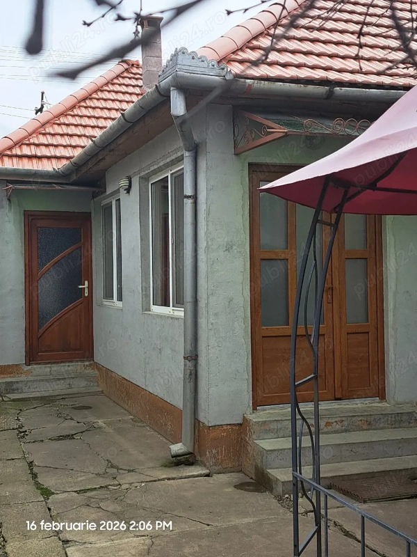 Casă de vânzare